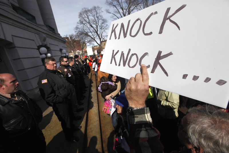 Capitol Demonstrations 3-1 04.jpg